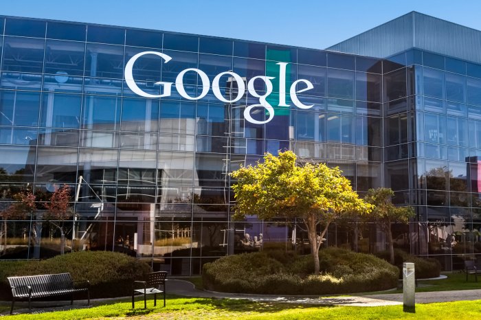 Google получил подзатыльник от Роскомнадзора за «прятки» в поисковой выдаче