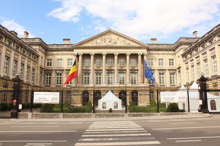 Окно Овертона для Украины: в Бельгии согласились с возможностью раздела «незалежной»