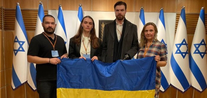 Оружейная дипломатия Киева: зачем делегация полка «Азов»* прибыла в Израиль