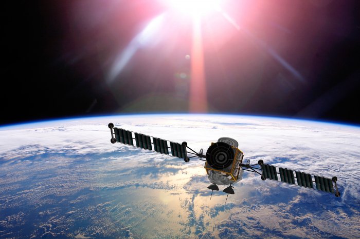 Немирный космос: НАТО хочет подчинить себе гражданские спутники