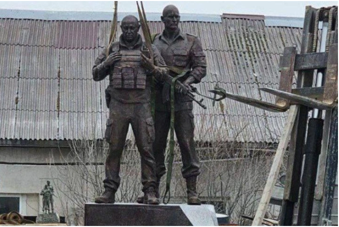 Память увековечена: памятник Пригожину и Уткину откроют в Краснодарском крае