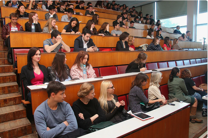 Экстремизм на госуправлении: в МГУ проводят чистки среди студентов