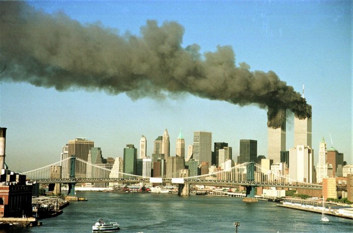 Атака века на службе США: зачем сегодня снова вспомнили про теракты 11 сентября